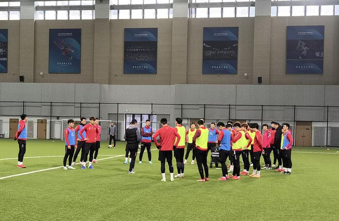 统顺老总与陈东+李国旭组成三驾马车大连人基地内智行积极备战开